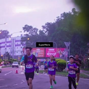 Runner Photo 8252007