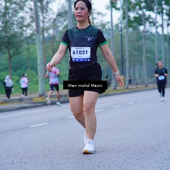 Runner Photo 8252040