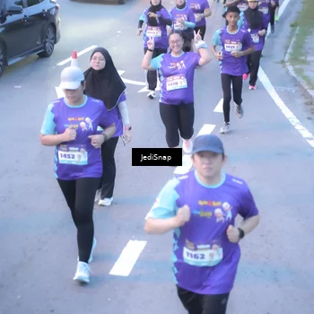 Runner Photo 8252098
