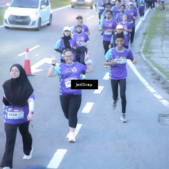 Runner Photo 8252144