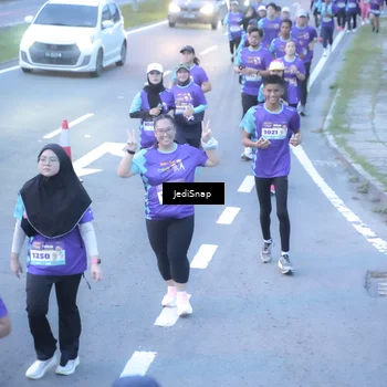 Runner Photo 8252150