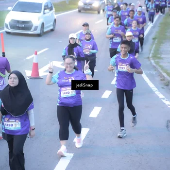 Runner Photo 8252174