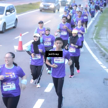Runner Photo 8252194