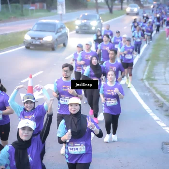 Runner Photo 8252242