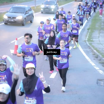Runner Photo 8252250