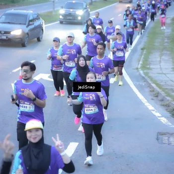 Runner Photo 8252260