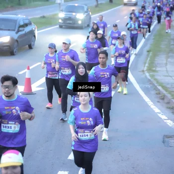 Runner Photo 8252276