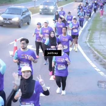 Runner Photo 8252279