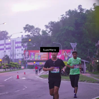 Runner Photo 8252295