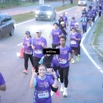 Runner Photo 8252301