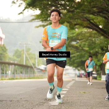 Runner Photo 8252311