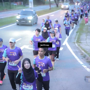 Runner Photo 8252337