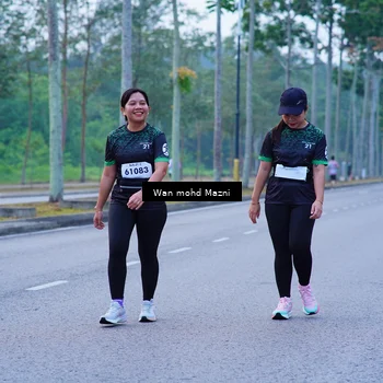 Runner Photo 8252344