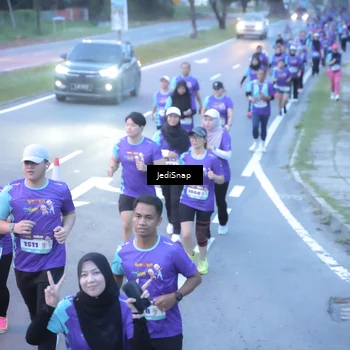 Runner Photo 8252353