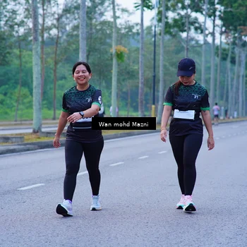 Runner Photo 8252359
