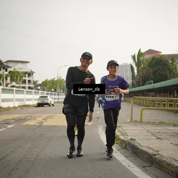 Runner Photo 8252402