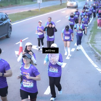 Runner Photo 8252439