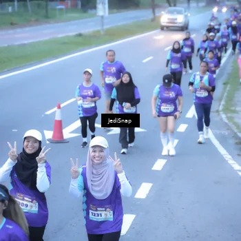 Runner Photo 8252449