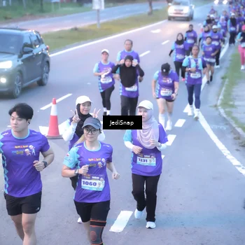 Runner Photo 8252450