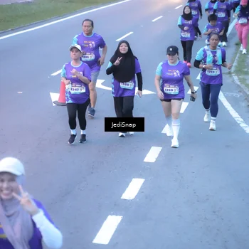 Runner Photo 8252505