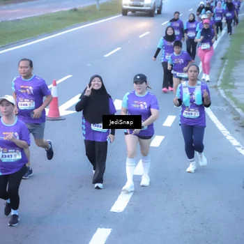 Runner Photo 8252550