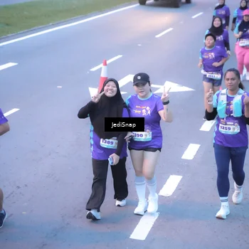 Runner Photo 8252593