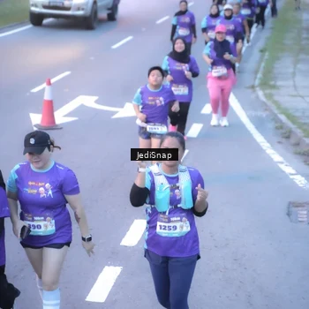 Runner Photo 8252616