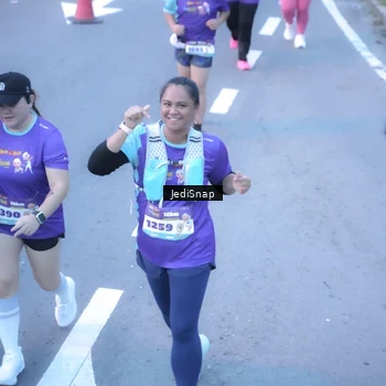 Runner Photo 8252645