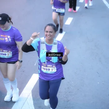 Runner Photo 8252659