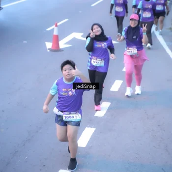 Runner Photo 8252697