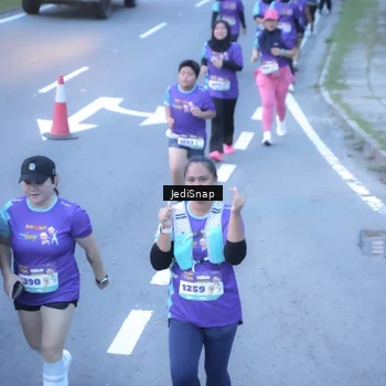 Runner Photo 8252710