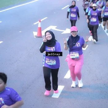 Runner Photo 8252735