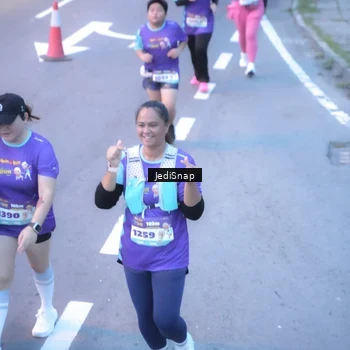 Runner Photo 8252746