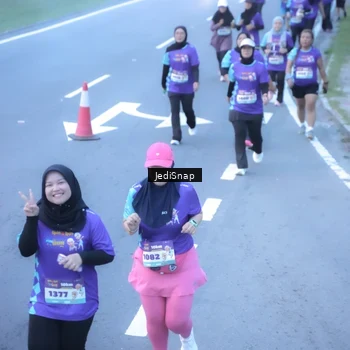 Runner Photo 8252772