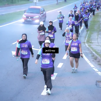 Runner Photo 8252840