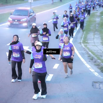 Runner Photo 8252858