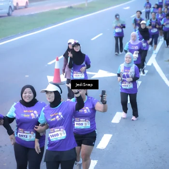 Runner Photo 8252912