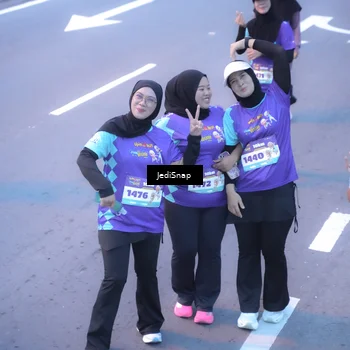 Runner Photo 8252934
