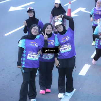 Runner Photo 8252972