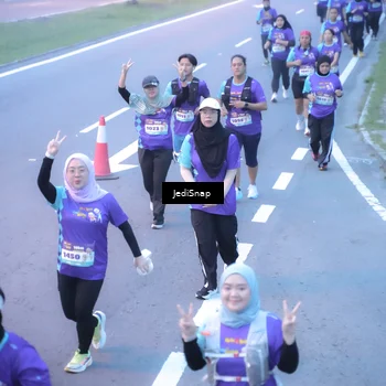 Runner Photo 8253068