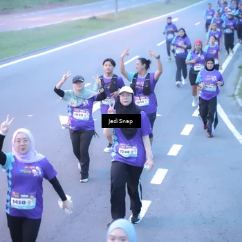 Runner Photo 8253086
