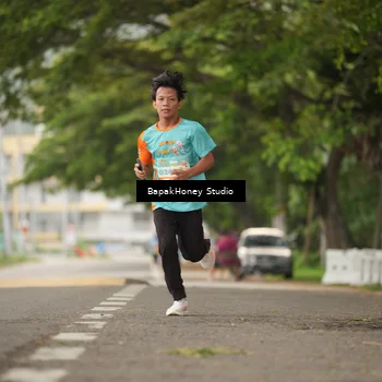 Runner Photo 8253097