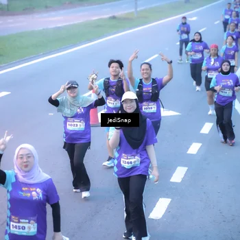Runner Photo 8253106