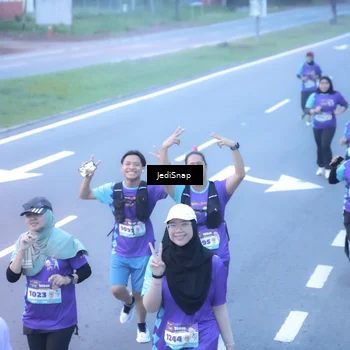 Runner Photo 8253149