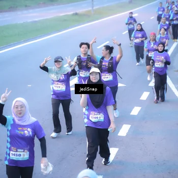 Runner Photo 8253180