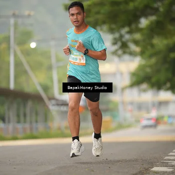 Runner Photo 8253181