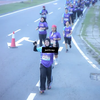 Runner Photo 8253182