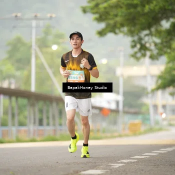 Runner Photo 8253250
