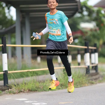Runner Photo 8253252