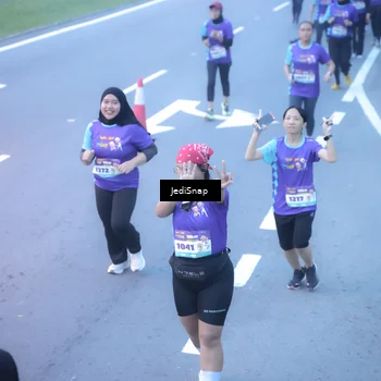 Runner Photo 8253269